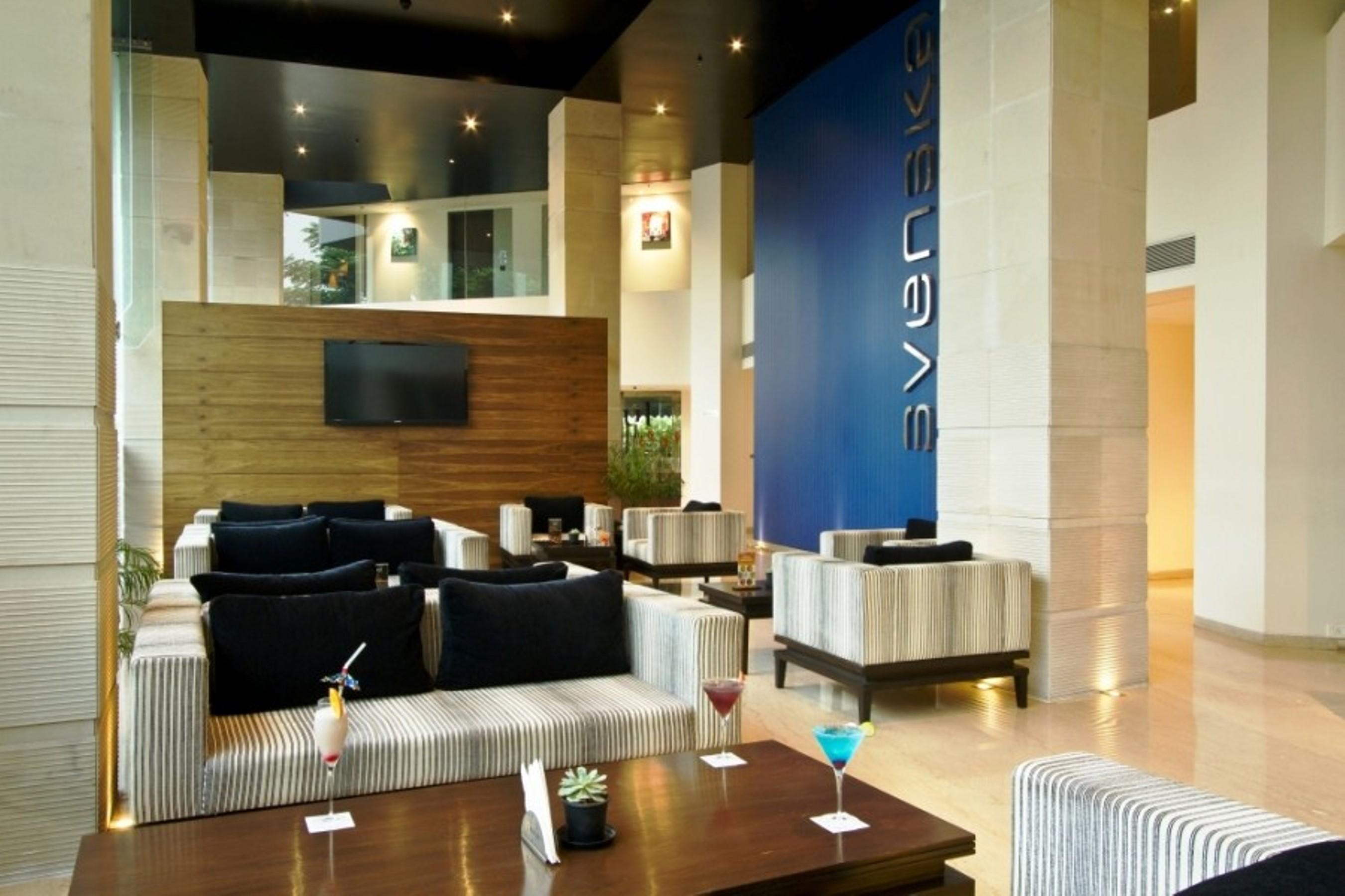 Svenska Design Hotel, Electronic City, Bangalore Kammasandra Esterno foto