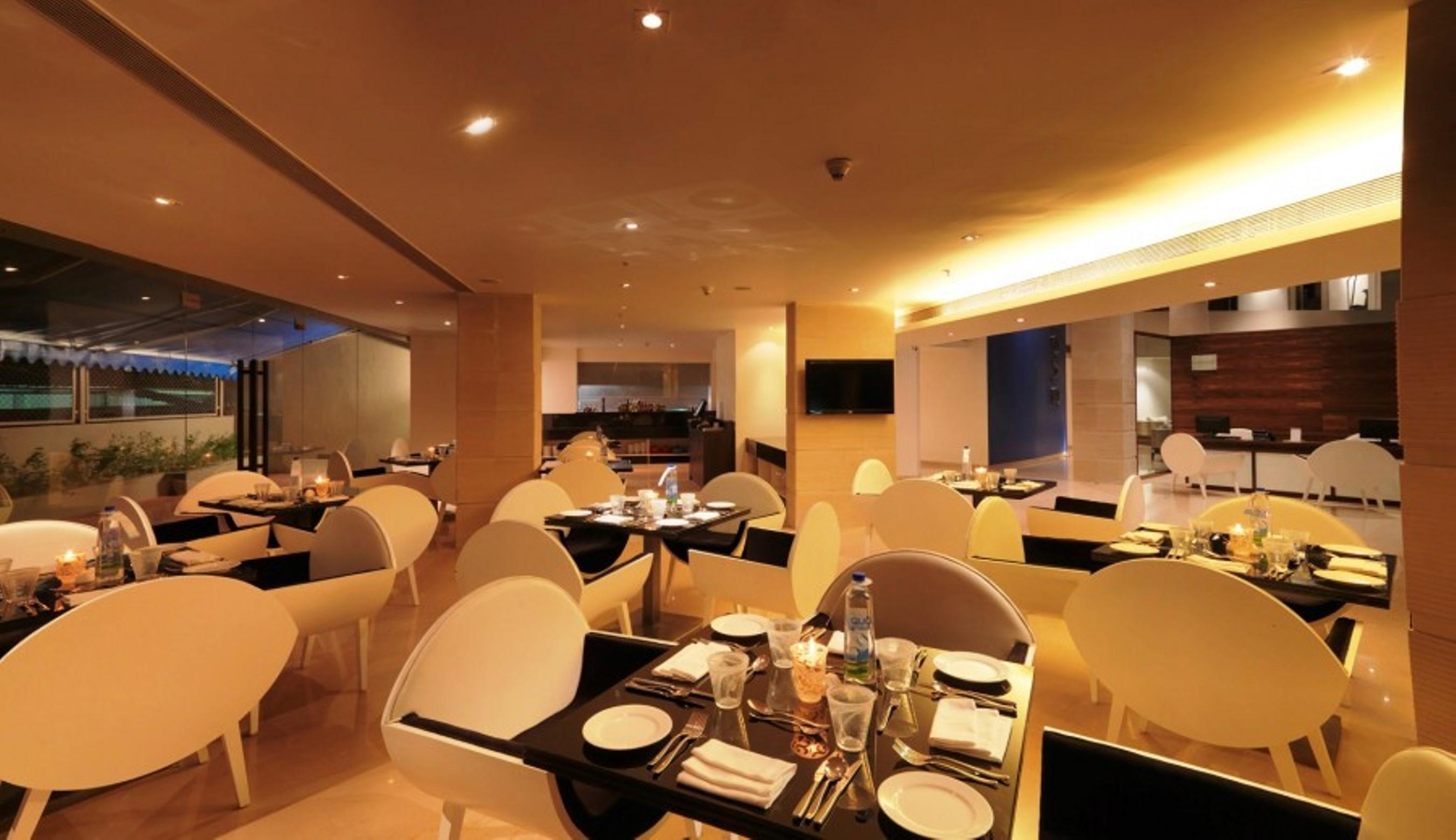 Svenska Design Hotel, Electronic City, Bangalore Kammasandra Esterno foto