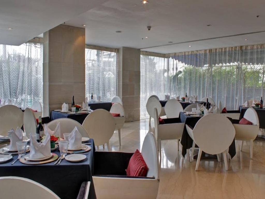 Svenska Design Hotel, Electronic City, Bangalore Kammasandra Esterno foto