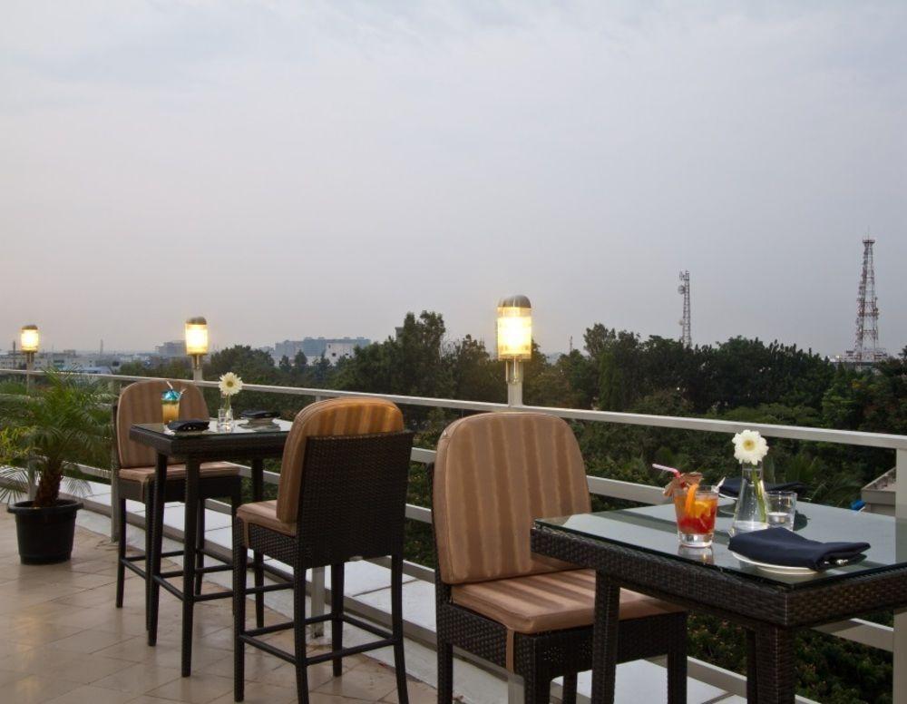 Svenska Design Hotel, Electronic City, Bangalore Kammasandra Esterno foto